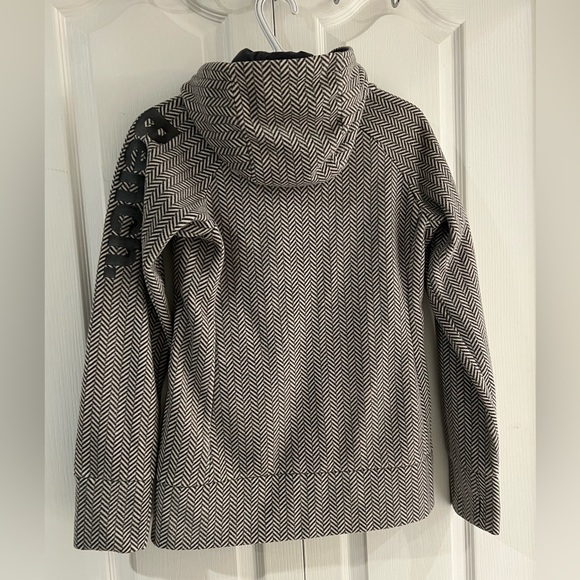 BENCH Zip Up - Picture 2 of 4